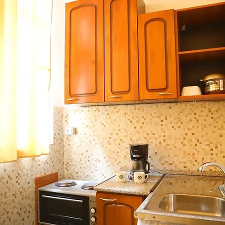 Apartment Juli Appartament Near The & The Center Of *